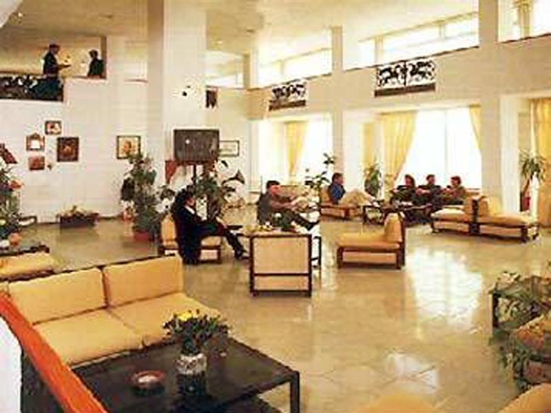 Irini Hotel Heraklion Exterior foto