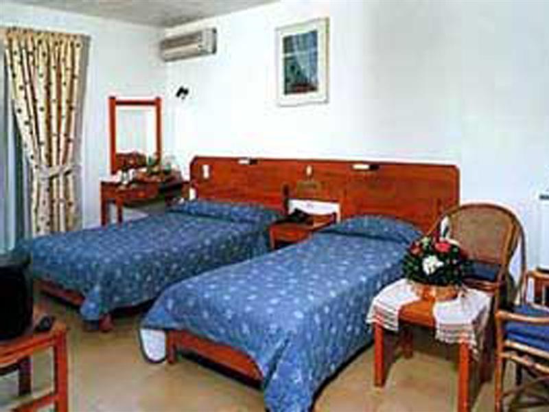 Irini Hotel Heraklion Exterior foto